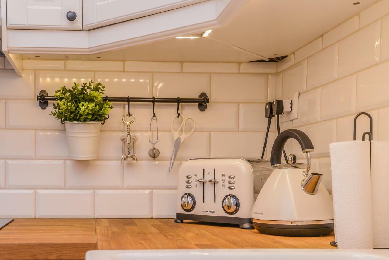 Cо́Coellie - Aesthetic 2Bd Apt Near National Palace By Flat Mаnager Sofia Bagian luar foto